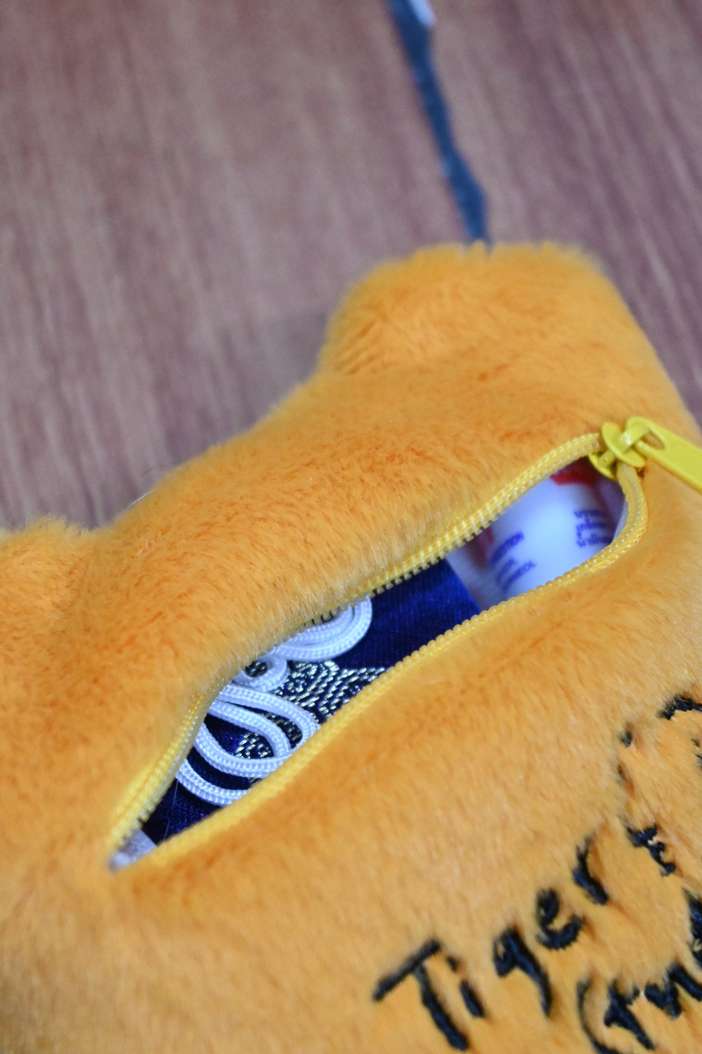 如虎自家制— 老虎掛件零錢包